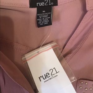 Rue 21 High slow blouse!